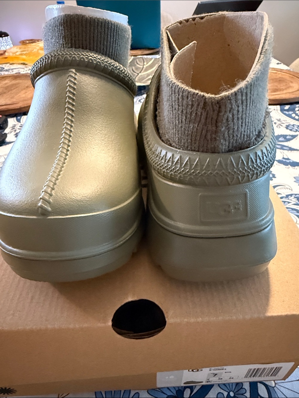 UGG Olive Green Slip-On Winter Clogs with Ribbed Ankle - Picture 3 of 7